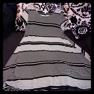Junior's/Women's Dress